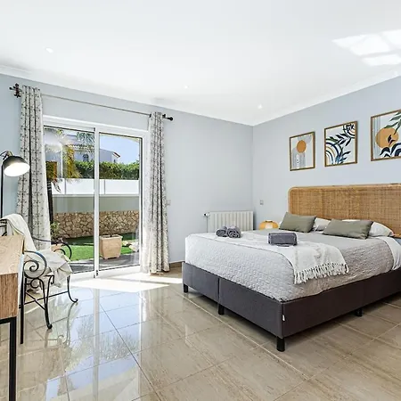 Quiet Near The Beach, Opcional Heated Pool * Албуфейра