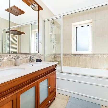 Villa Quiet Near The Beach, Opcional Heated Pool