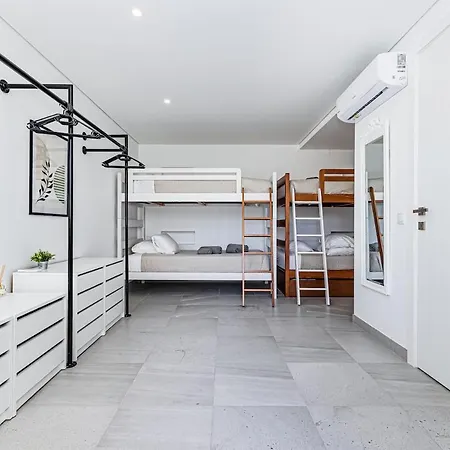 Quiet Near The Beach, Opcional Heated Pool Βίλα