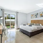 Quiet Near The Beach, Opcional Heated Pool * البوفيرا