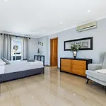 Quiet Near The Beach, Opcional Heated Pool Villa Albufeira